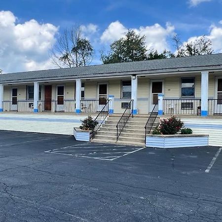 Budget Host Inn Pottstown New Berlinville Exterior foto