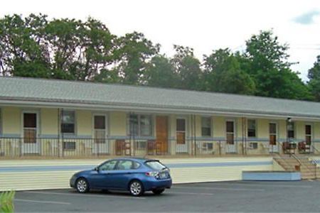 Budget Host Inn Pottstown New Berlinville Exterior foto