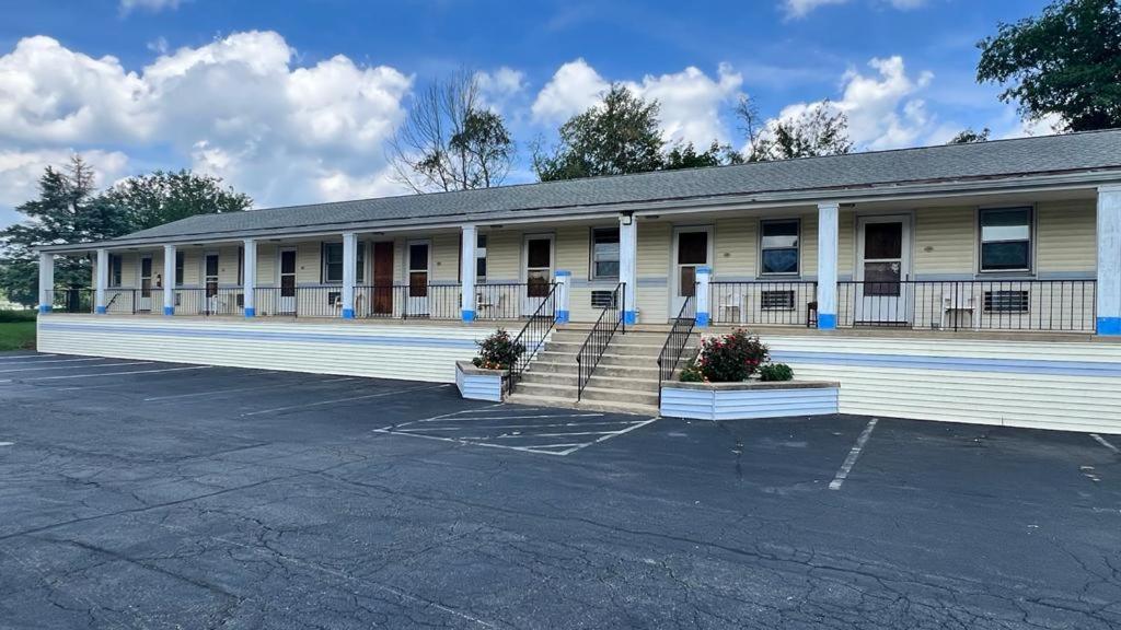 Budget Host Inn Pottstown New Berlinville Exterior foto